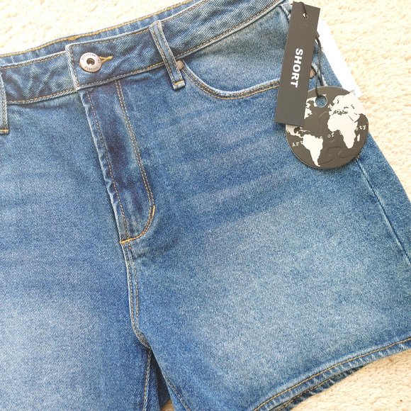 NWT - ARTICLES OF SOCIETY Ziggy High Rise Jean Shorts - Size 27 - Picture 2 of 5